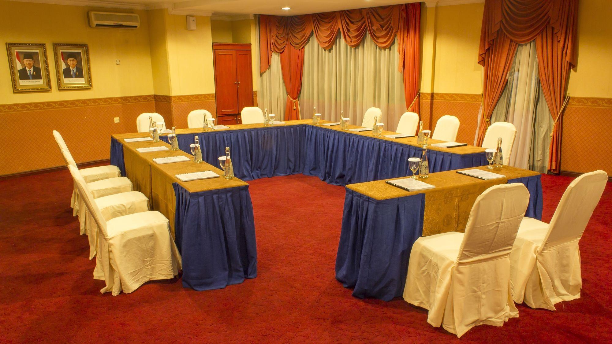 Travellers Suites Serviced Apartments Medan Dış mekan fotoğraf